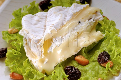 Brie salad