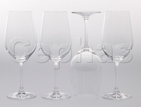 4 Riedel Sangiovese  Riesling  Zinfandel wine glasses