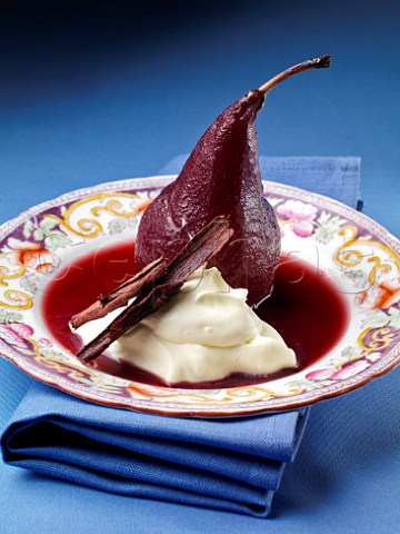 Red wine pear with crme frache