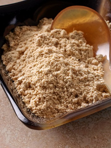 Powdered ginger in bowl