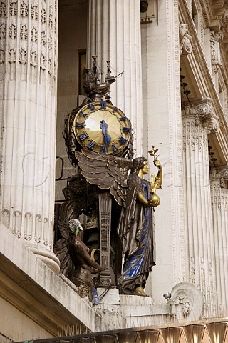 Queen of Time statue and clock outside Selfridges Oxford Street London