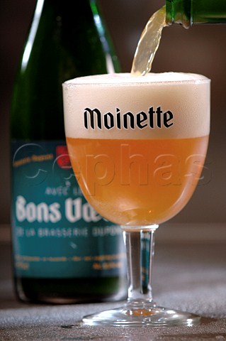Pouring glass of Moinette Belgian beer