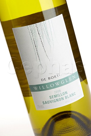 Bottle of 2008 De Bortoli Willowglen Semillon  Sauvignon Blanc