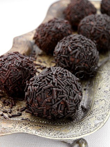 Chocollate truffles coated with vermicelli