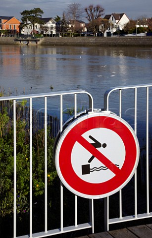 No Diving sign on jetty by the River Marne Le PerreuxsurMarne ValdeMarne France