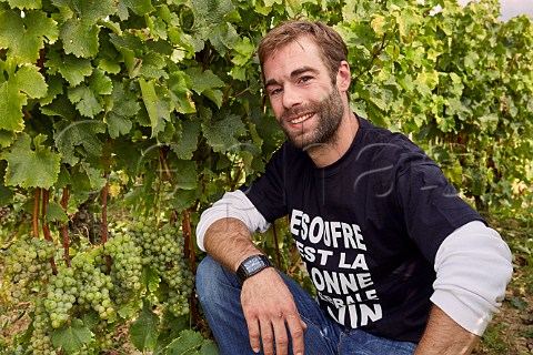 Benjamin Dagueneau in one of his Sauvignon Blanc vineyards Domaine Didier Dagueneau StAndelain Nivre France PouillyFum