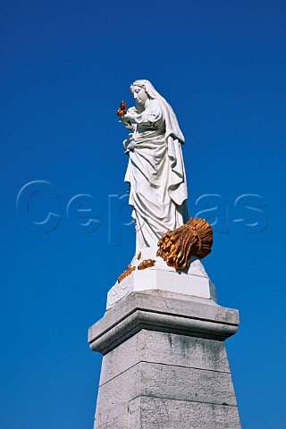 Notre Dame des Champs et des Vignes statue Chignin Savoie France