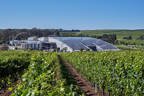 Winery and vineyard of Yealands Estate the roof is covered with 1314 photovoltaic panels Seddon Marlborough New Zealand  Awatere Valley