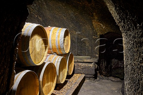 Barrels in 500year old cellar of Almaroja beneath the town of Fermoselle Castilla y Len Spain Arribes