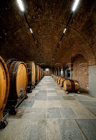 Casks and barrels in the new cellar of Schloss Gobelsburg winery Gobelsburg Niederosterreich Austria Kamptal